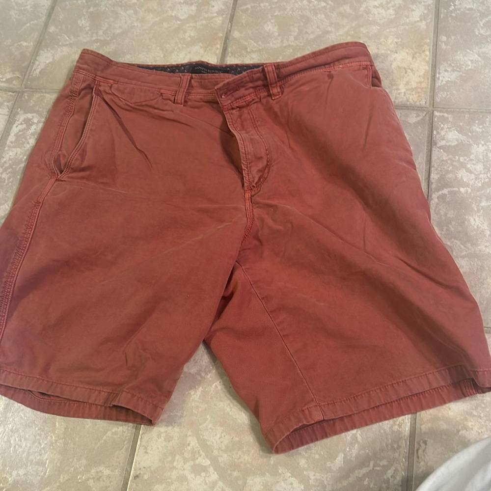 Red Banana Republic men’s shorts